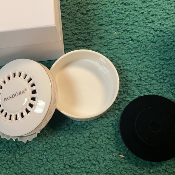 Pandora Porcelain Box - Picture 4 of 4